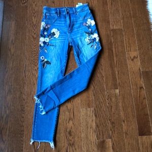 Abercrombie & Fitch Simone embroidered jeans